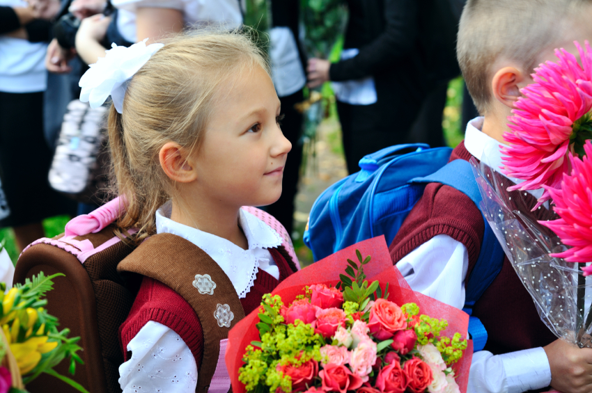 filesBackToSchoolFlowers.jpg 850×565 pixels